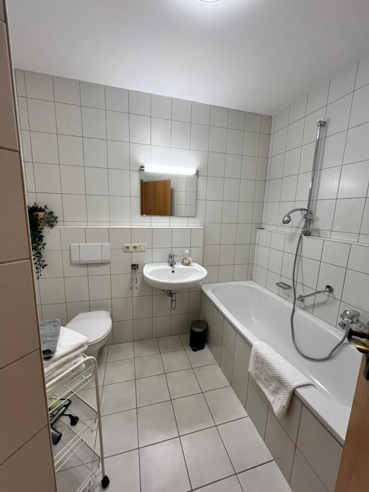 Dg-Wohnung In Waldkraiburg 50Qm Luaran gambar